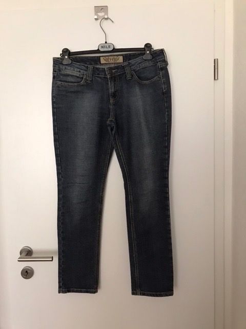 Jeans: Jeans, HintJeans – D'occasion à Boudry par JulieG13 2