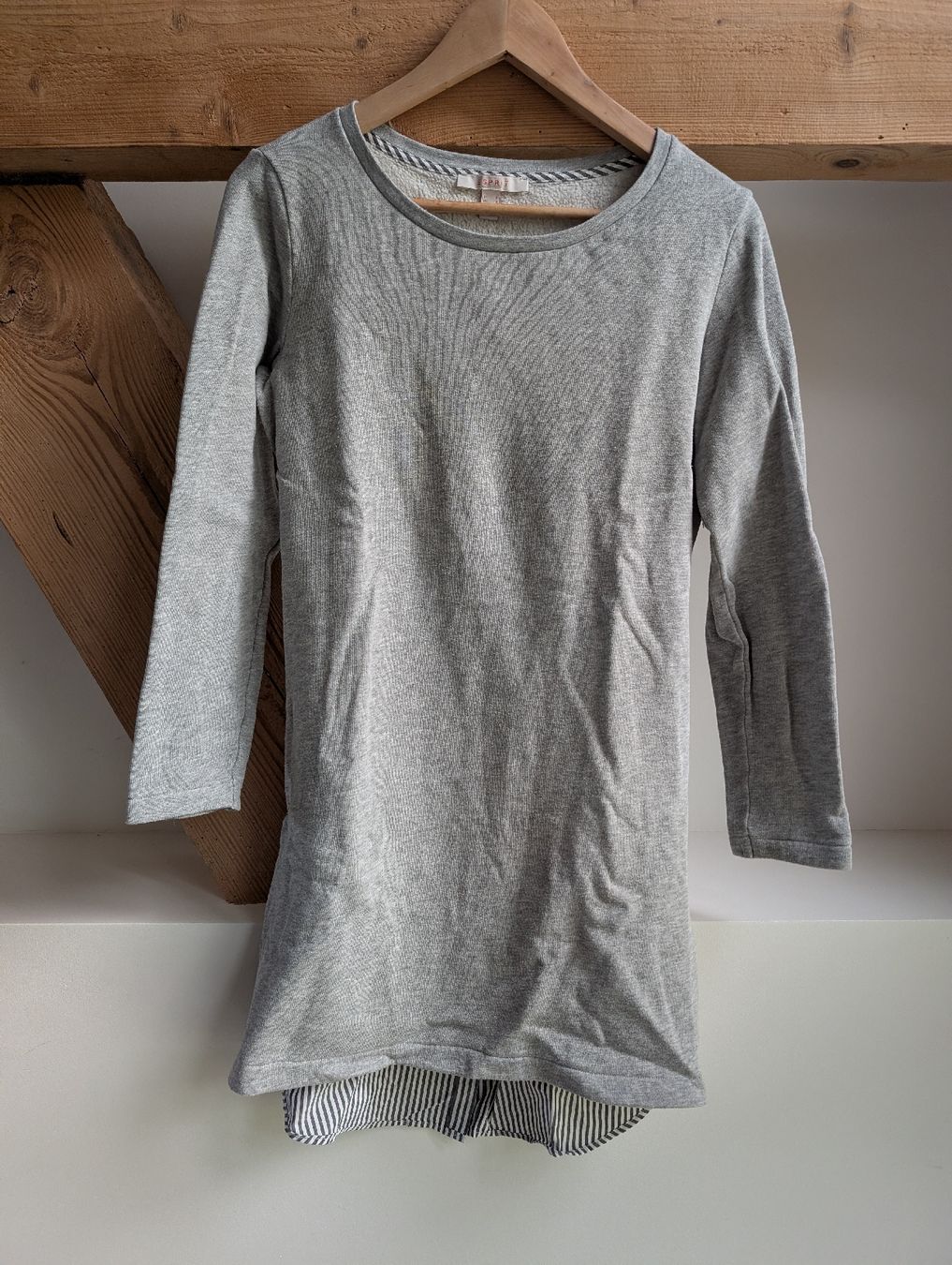 Esprit Robes: Esprit Pullikleid Grau/Weiss/Blau Gr. S – D'occasion à Döttingen par se-ra