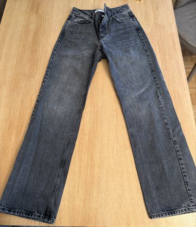 Jeans grau Grösse 36 neuwertig