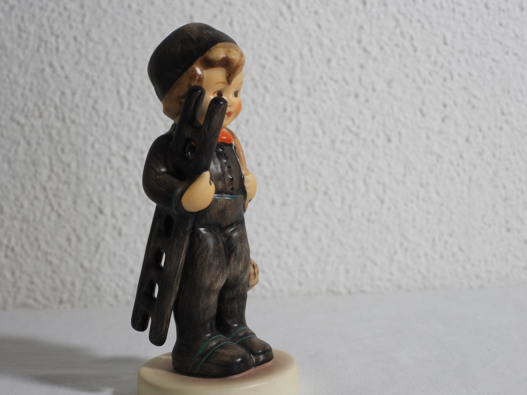 Hummel Figuren: Hummel Figur M.J. Hummel "Ich bringe Glück" – Gebraucht aus Dübendorf von alracfo 2