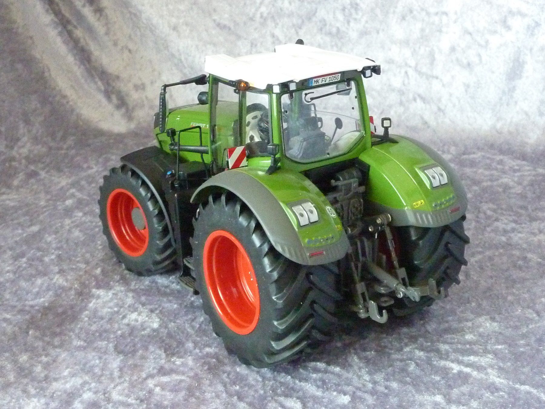 Wiking Kit di modellismo & Modellini statici: Fendt 1050 Vario 1:32 – Nuovo (secondo la descrizione) da Dürrenäsch venduto da modellautos4you 4