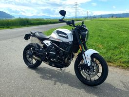 Moto Morini STR 650 Seiemezzo 35kw