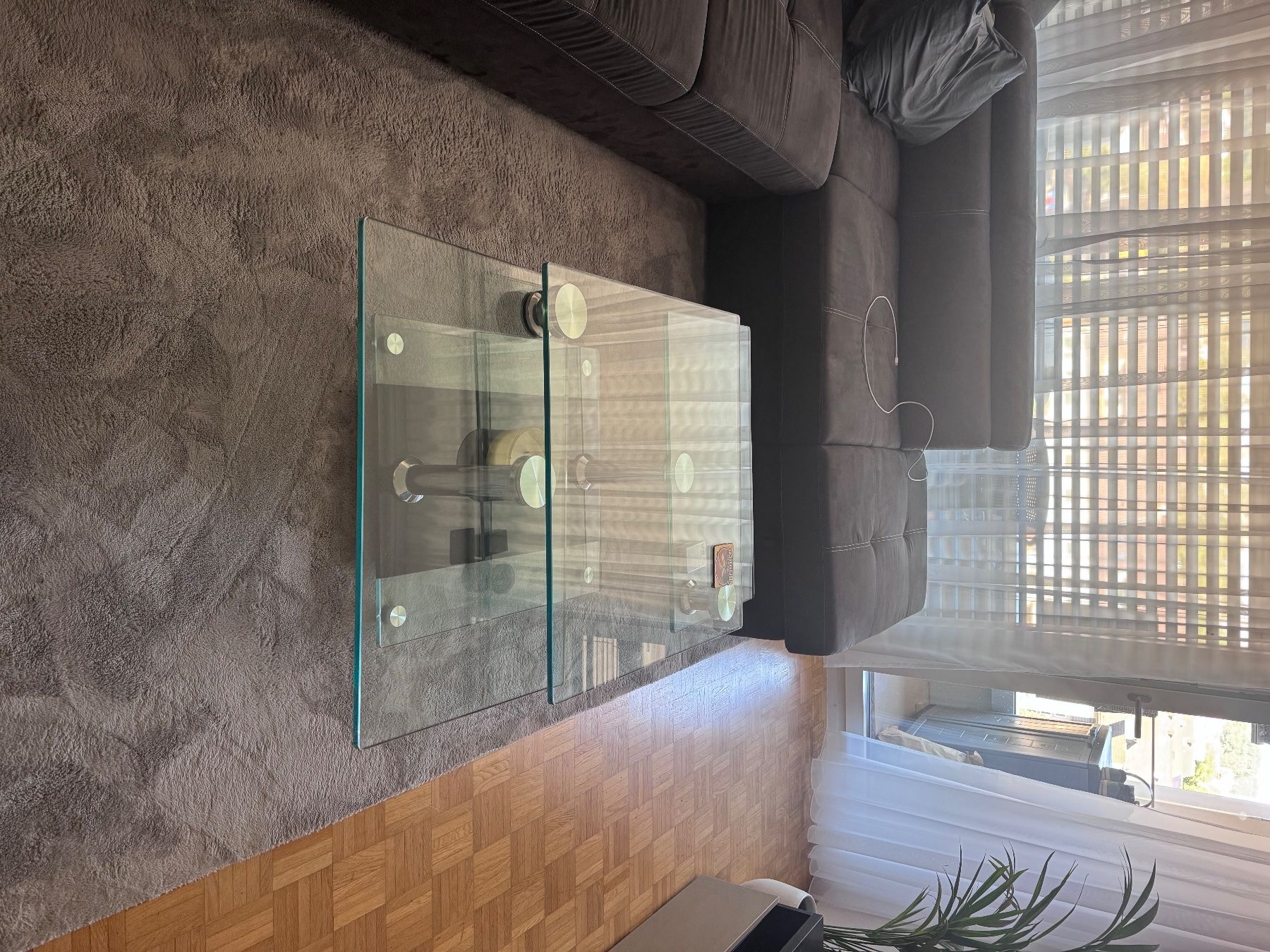 Tavoli: Glass coffee table modern design good condition – Usato da Bern venduto da Mickey251 1