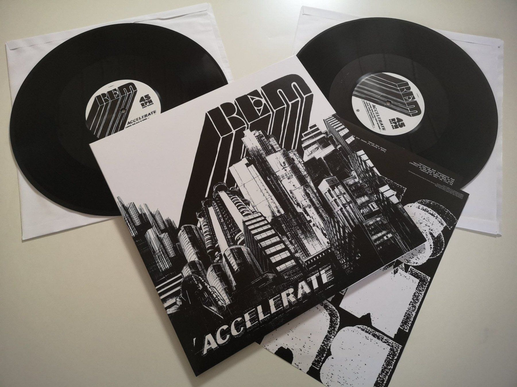 Vinyles: R.E.M. – Accelerate – Neuf (Voir description) à Grafenried par House-of-Oldies