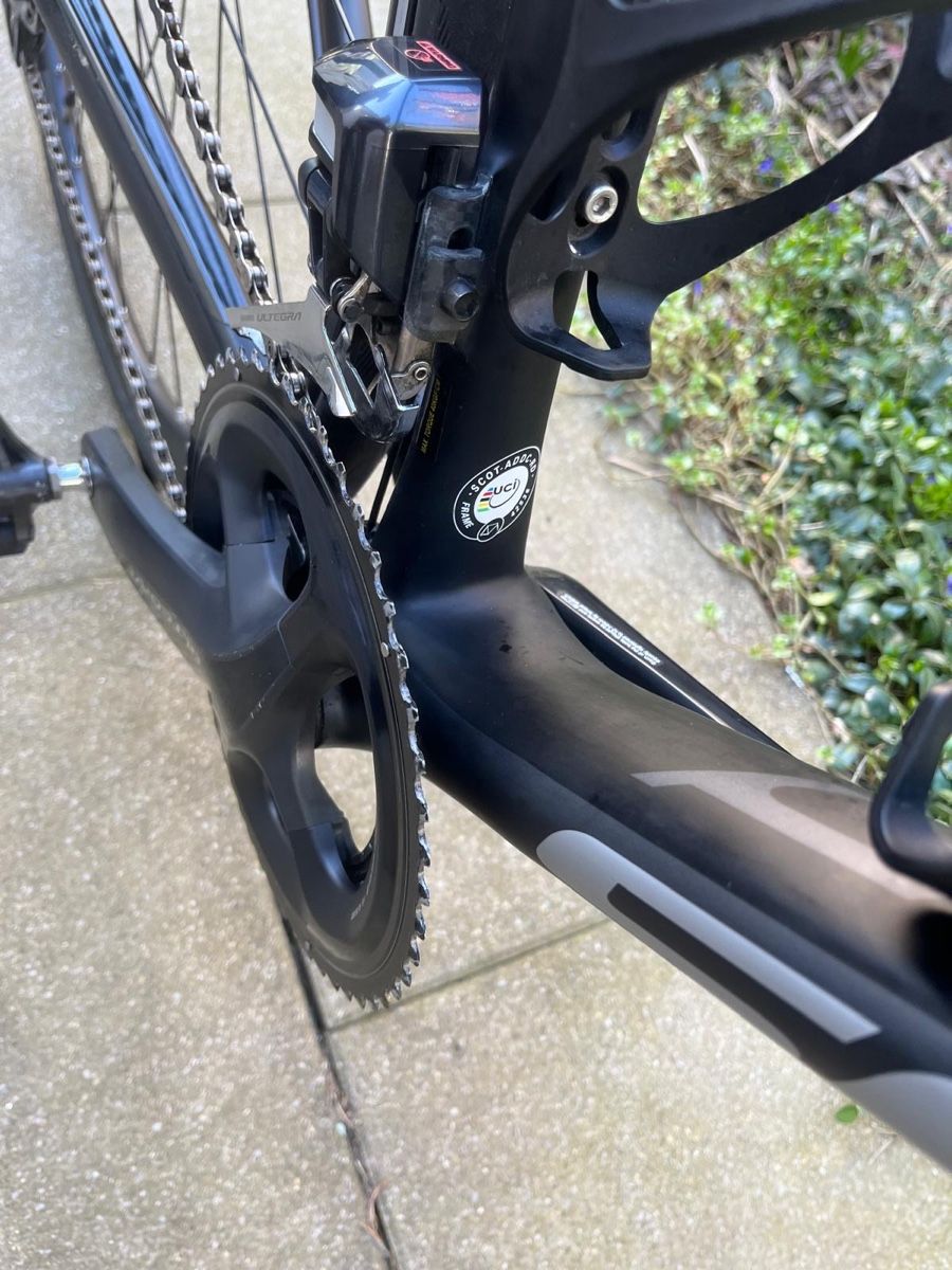 Scott Biciclette: Scott Rennrad Addict RC 15 Disc Carbon – Usato da Alpnachstad venduto da Kingpython 3