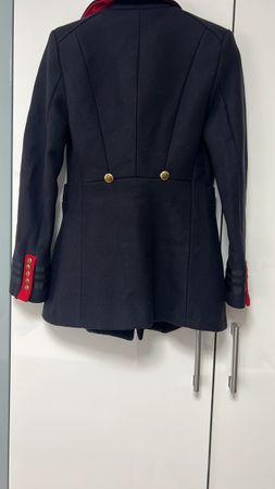 Elegante Winterjacke XS Marineblau mit Goldknöpfen