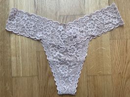 Victoria’s Secret Lace Thong S NEW