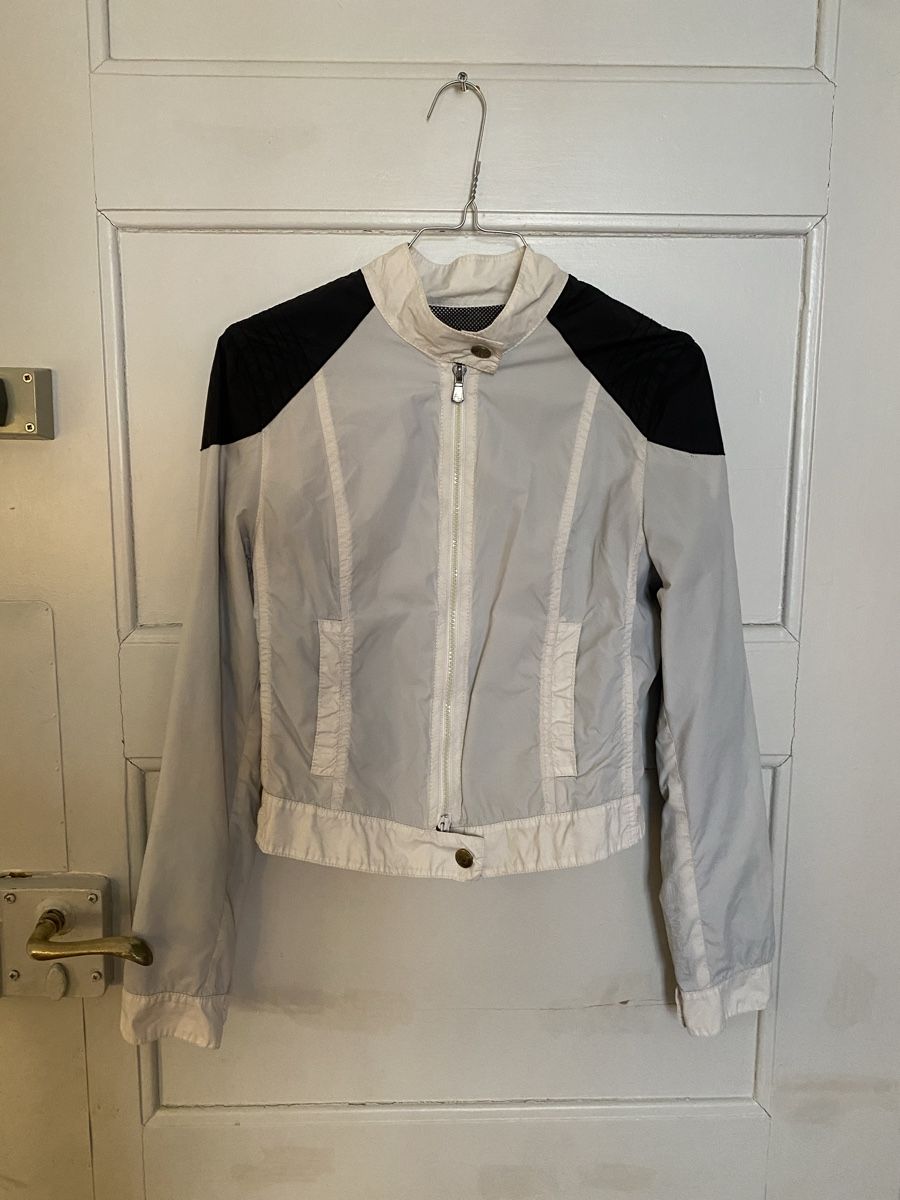 Armani Jacken: Y2K Armani Jeans Jacke – Gebraucht aus Zürich von Nadjaaaa_