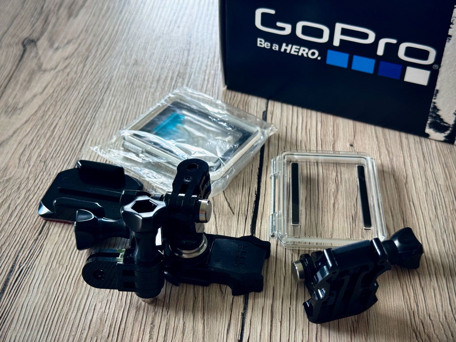 Gopro Action Cam: [TOP!] GoPro Hero 4 + 64Gb + Bonus – Usato da Unterägeri venduto da NikitaY 1