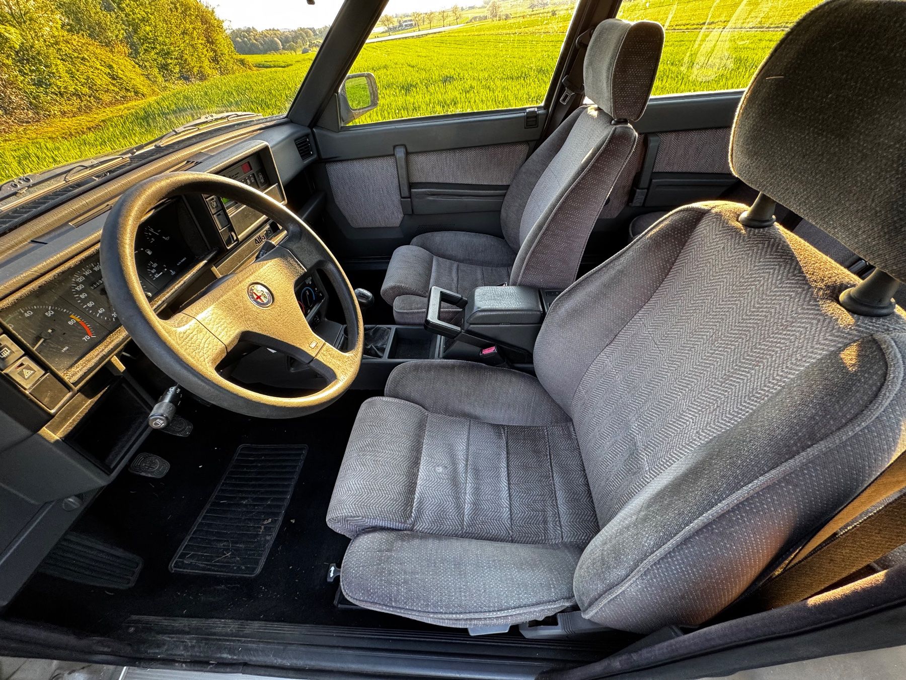 Alfa Romeo Automobili: 1990 Alfa Romeo 75 2.0 TS PREIS REDUZIERT – Usato da Lommis venduto da Seadoo 4
