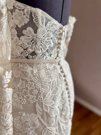 NEW ARRIVAL! Lilien West Spitzen FitnFlair Traumbrautkleid