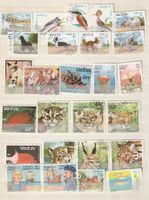 1981/1987 Laos  Lot de 25 Timbres