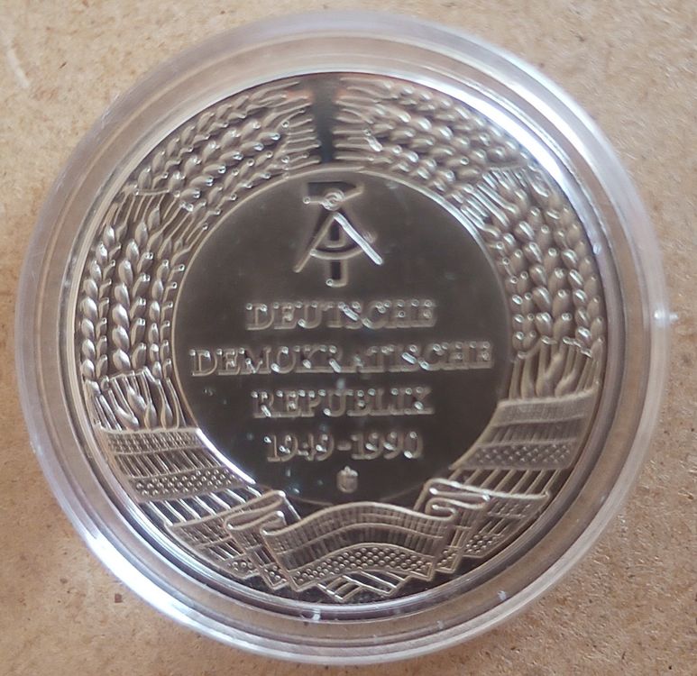 DEUTSCHE DEMOKRATISCHE REPUBLIK - GESCHICHTE DER DDR 1990 (Neu (gemäss ...