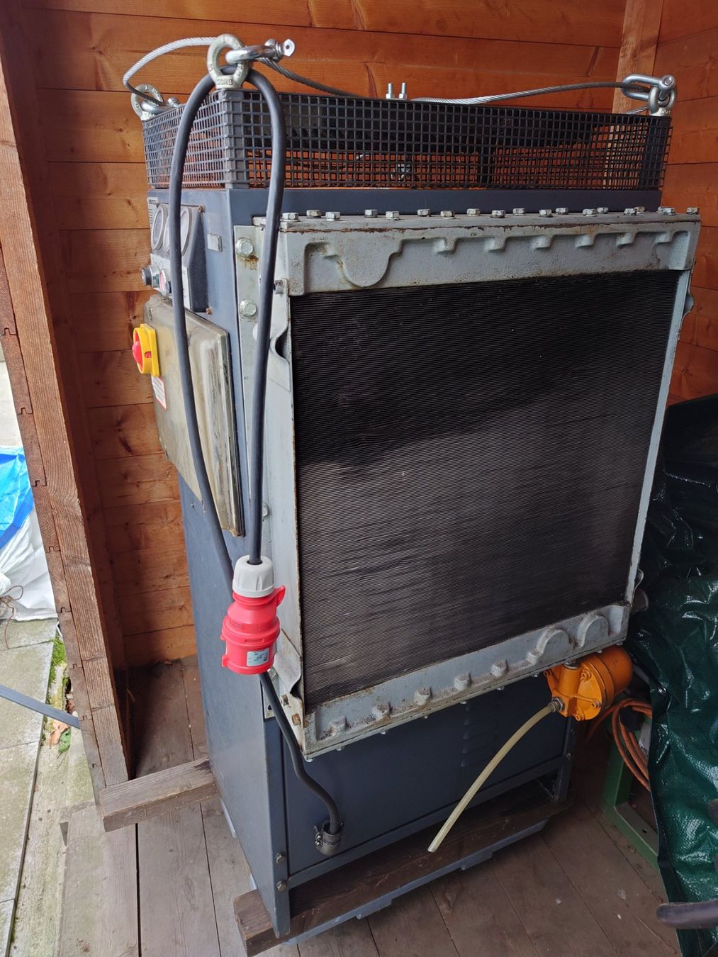 Kompressoren: 5.5kW Pneumopac Drehschieber Luftkompressor mit 1000L Tank – Gebraucht aus Bellinzona von div_9nkx 4