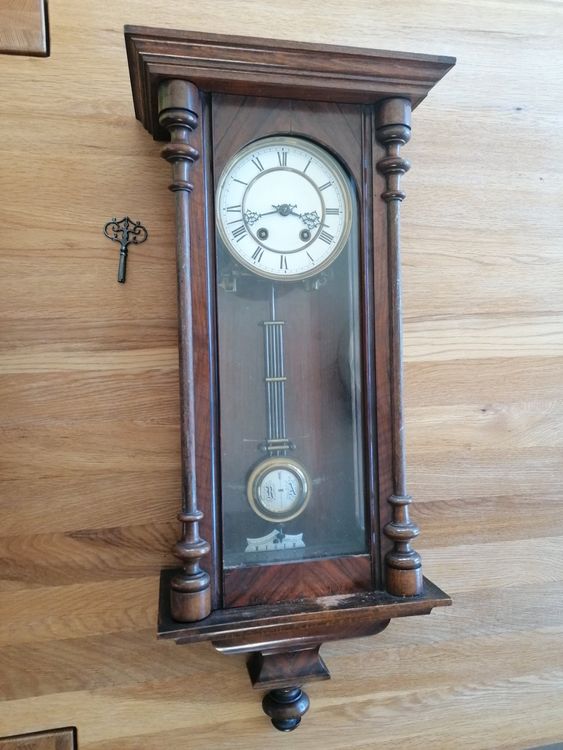 alte pendeluhr hersteller