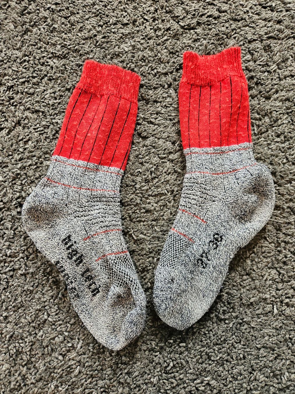 Rohner Calze: Wandersocken von Rohner Grösse 27-30 – Usato da Marthalen venduto da Himbeersugus