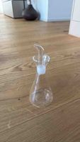 Glasflasche mit Ausgiesser guter Zustand