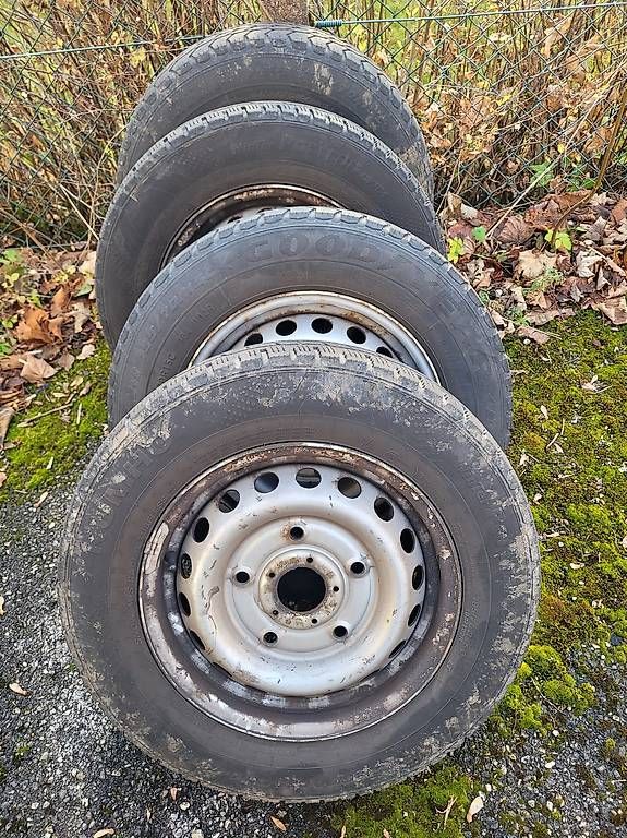 Pneumatici & Ruote complete: 4x roue Transit, Tourneo etc. – Usato da Le Locle venduto da yammstein