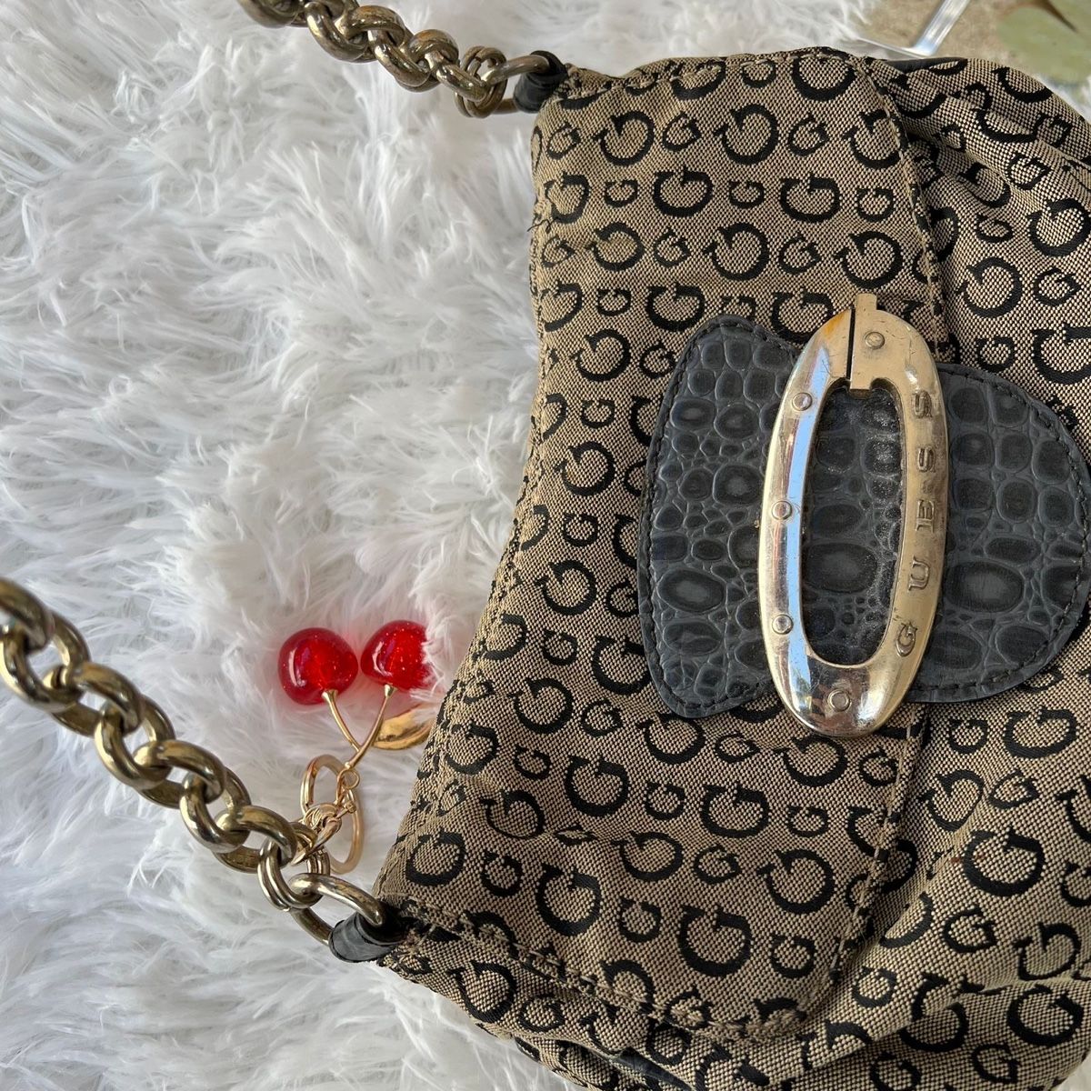 Guess Borse da donna: Guess Handtasche, Y2K Style – Nuovo (secondo la descrizione) da Eggenwil venduto da CNSRVINTAGE 4