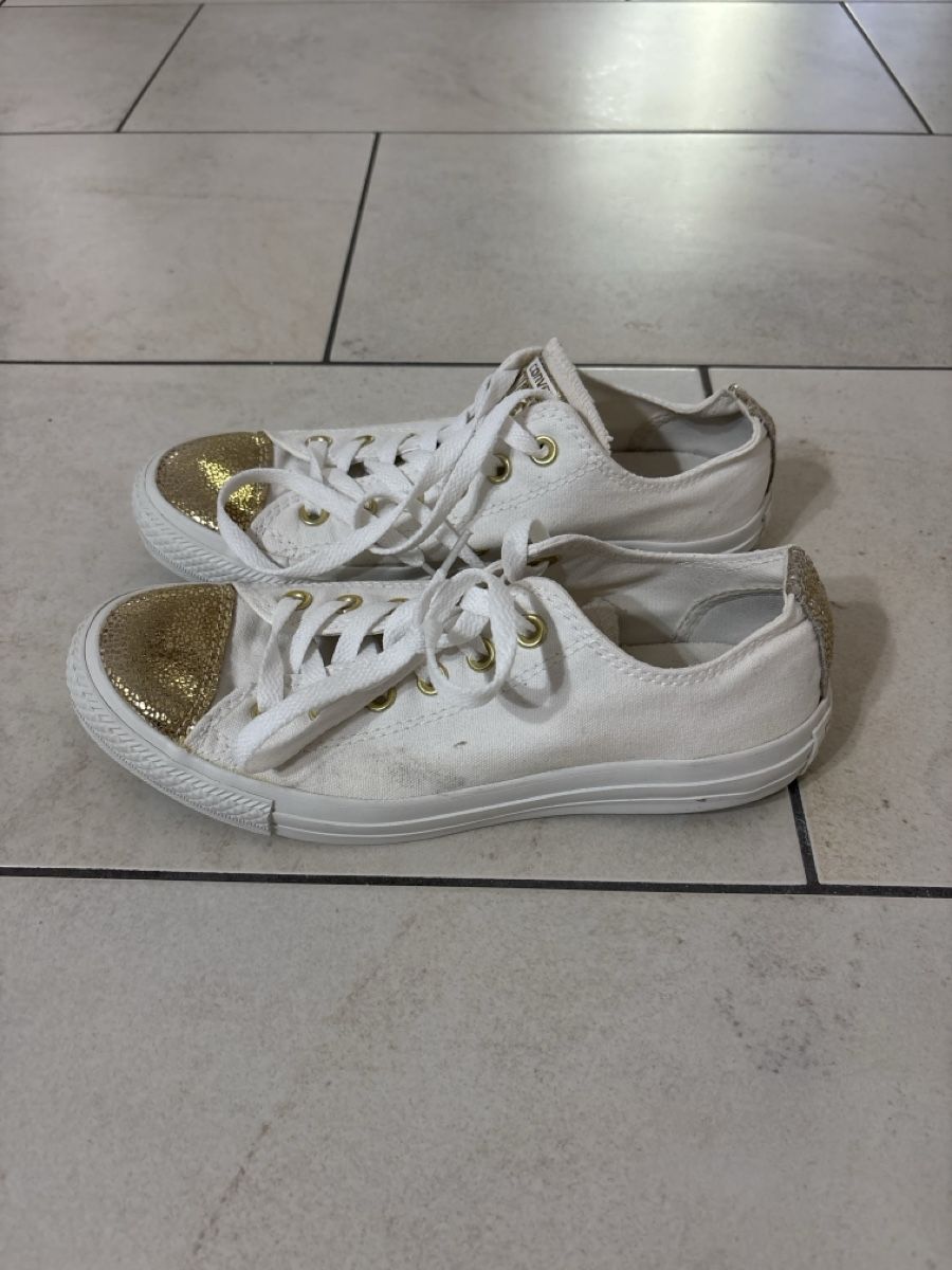 Converse Chaussures femmes: Converse All Star Sneaker weiss – D'occasion à Hendschiken par besusu 1