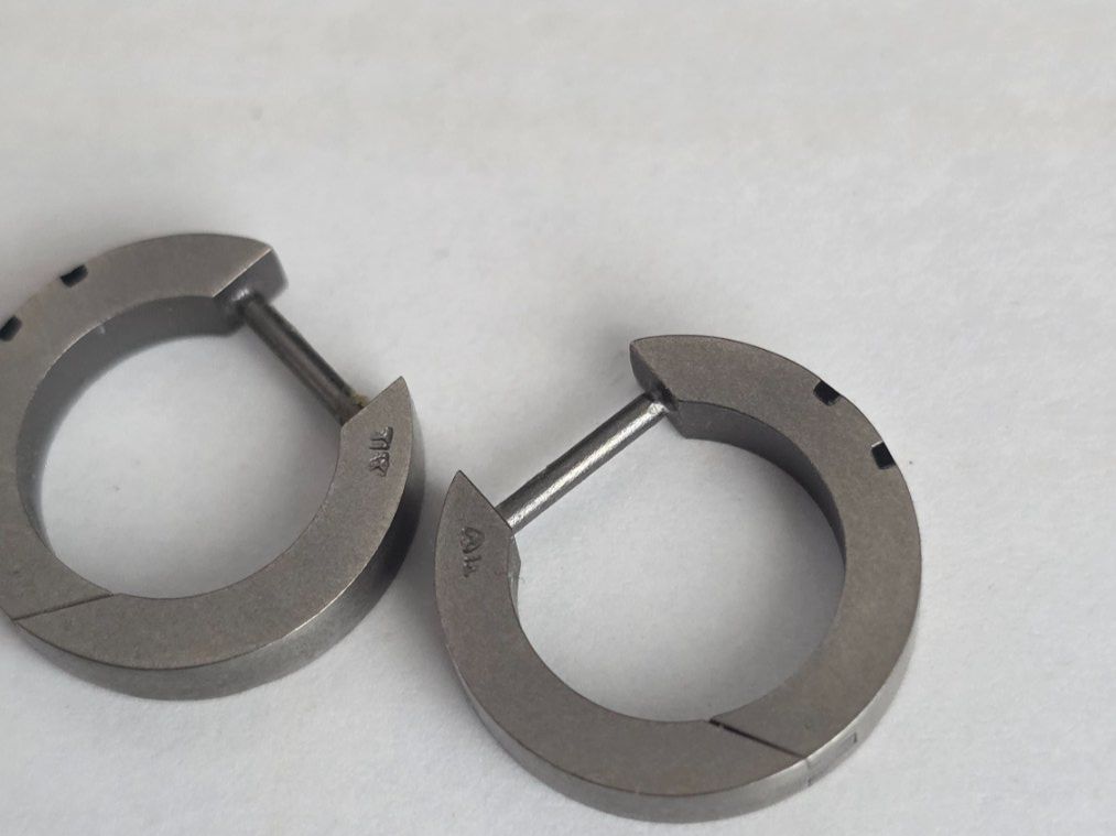 Ohrringe & -stecker: Creolen – Gebraucht aus Wittenbach von rose_rosi
