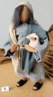 Schwarzenberger Krippenfiguren 27cm Frau mit Tonkrug N2