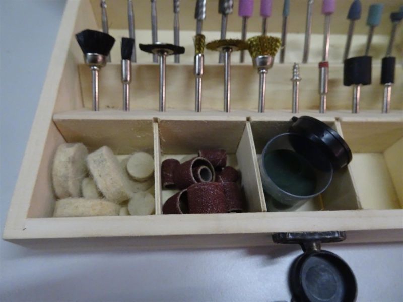 Tutti gli attrezzi: neues Mini Schleifset inkl. Holzbox – Nuovo e nell'imballaggio originale da Necker venduto da liq24 3