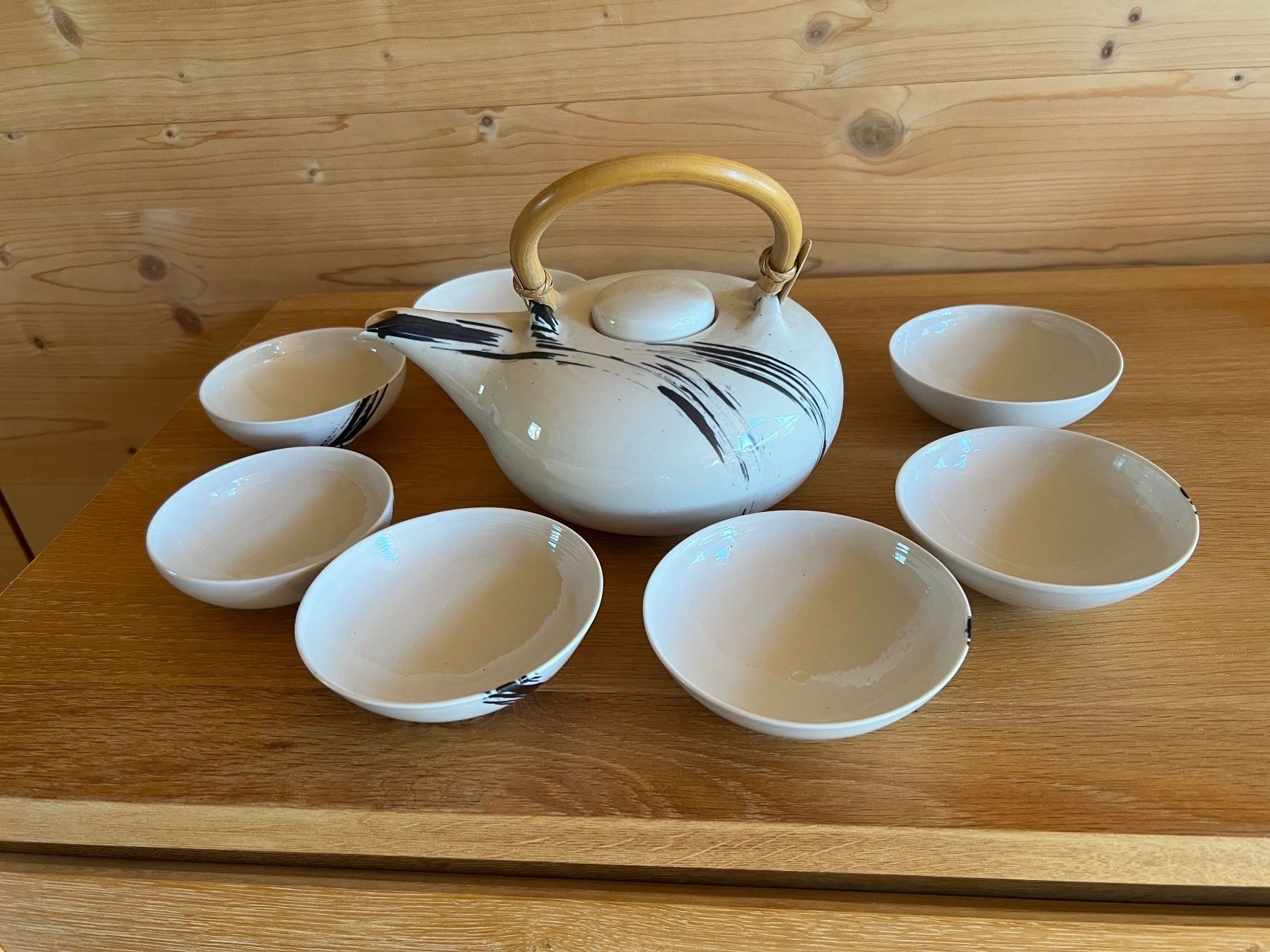 Set di piatti: Keramik Tee-Set, Teekanne mit 7 Schalen – Usato da Merzligen venduto da Paxi01