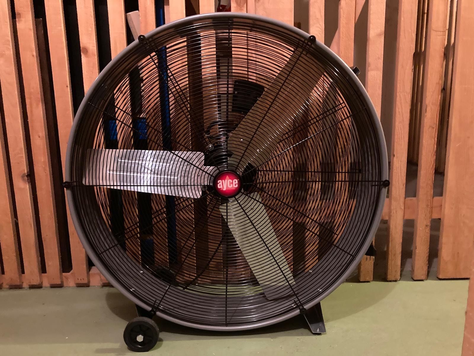 Ventilateurs: Ventilator – D'occasion à Zürich par MINGL