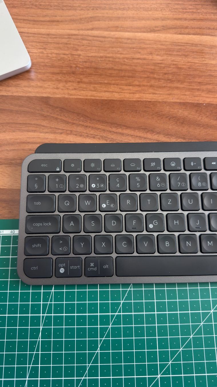 Logitech Tastiere: Logitech MX Keys Tastatur – Usato da Bern venduto da 1unzefeinsilber 1