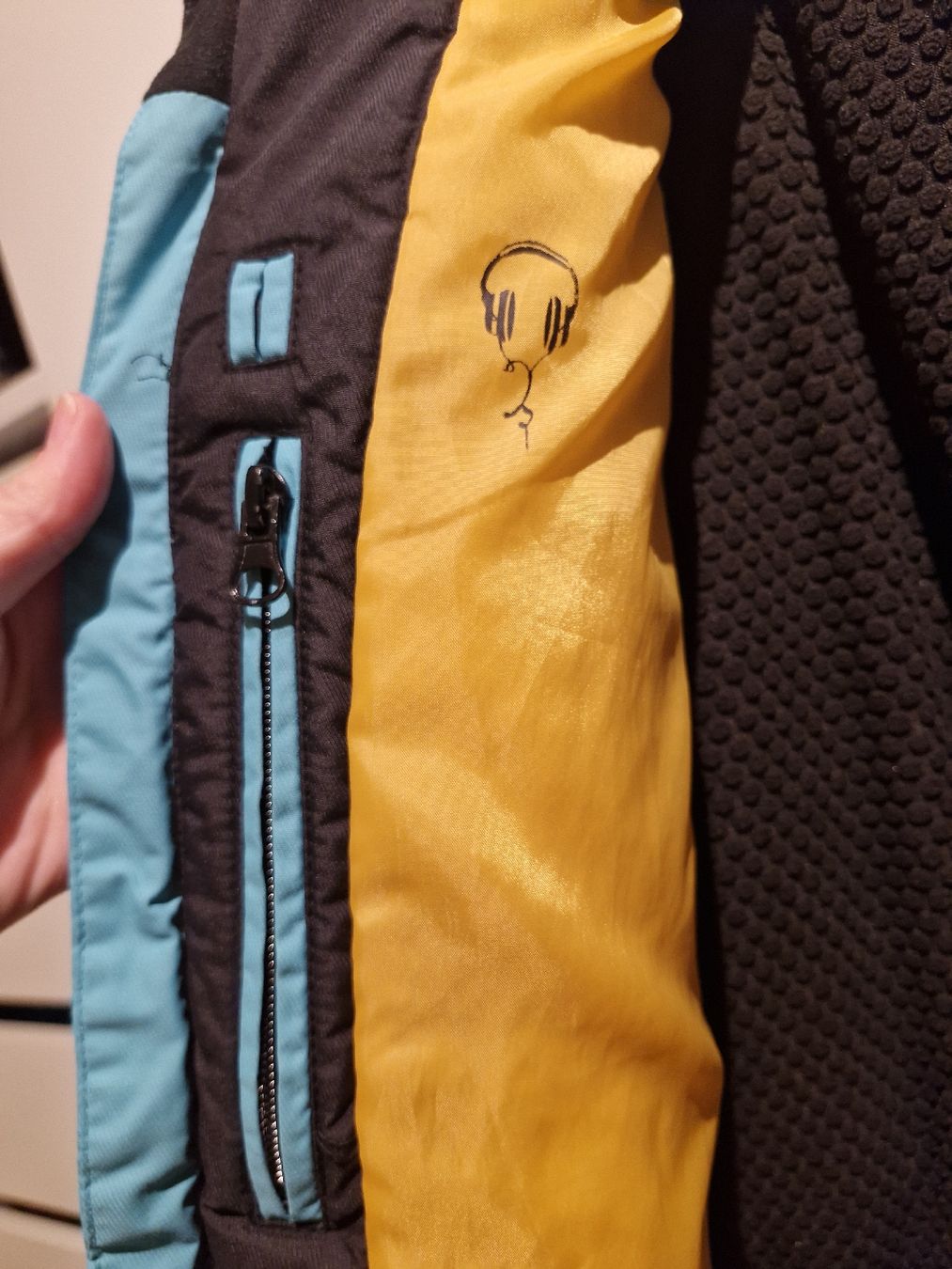 Giacche: Winterjacke – Usato da Muotathal venduto da Sereina-muheim 2