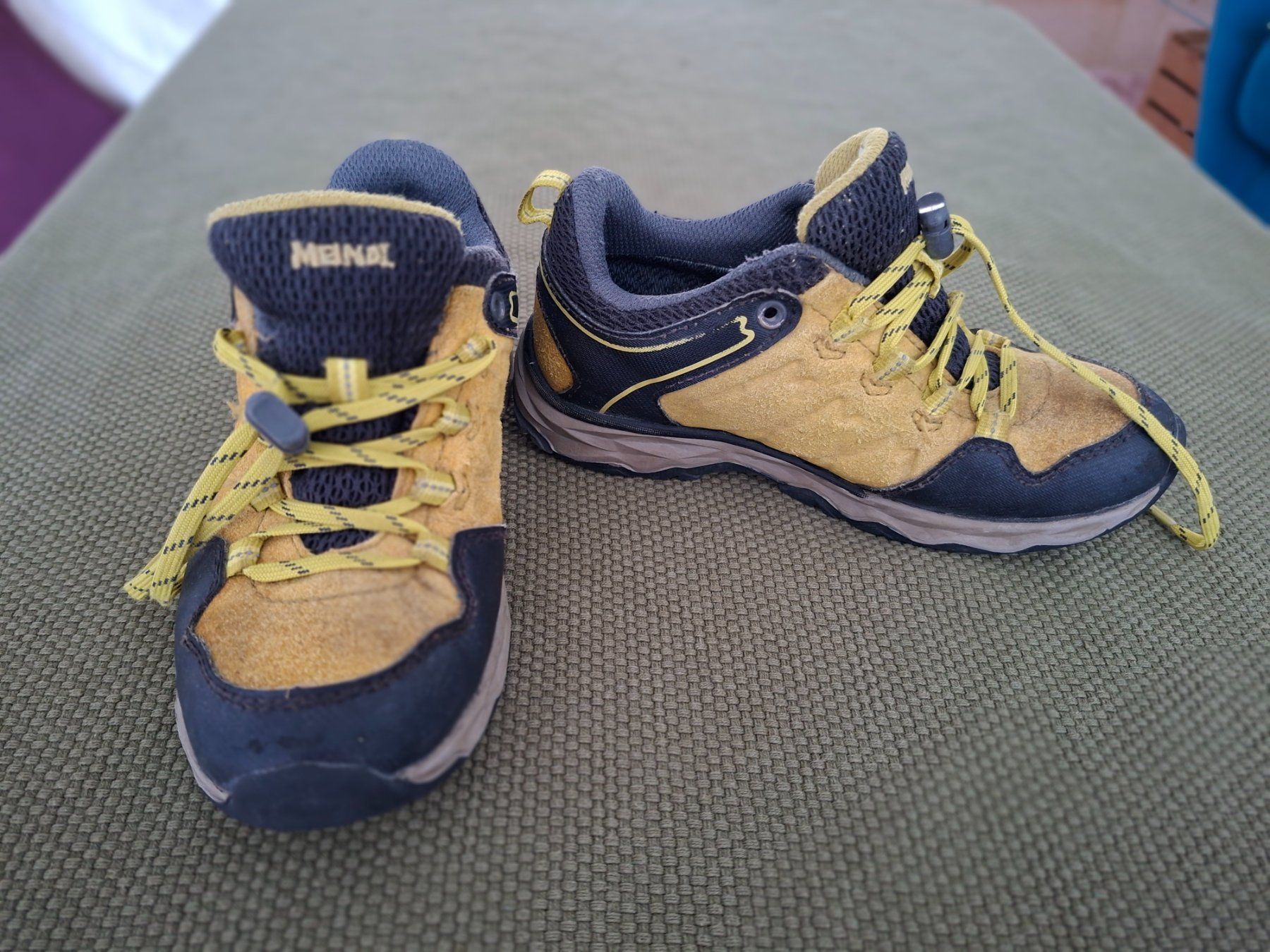Meindl Scarpe per ragazzi: Meindl Outdoorschuhe Gr. 29 – Usato da Bern venduto da bar_kp9k