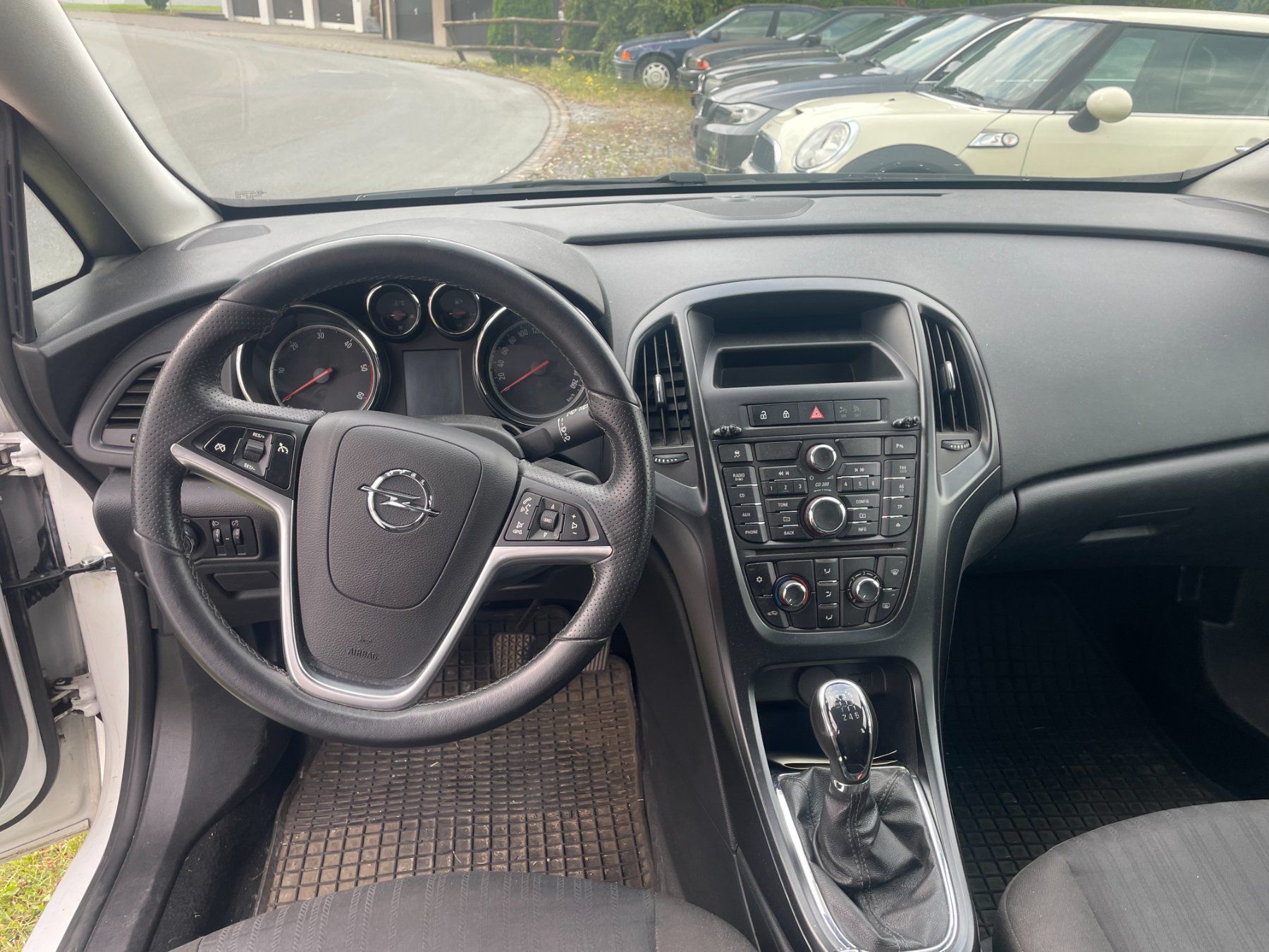 Opel Autos: 2012, Astra 1.7 Diesel – Gebraucht aus Bilten von Mietauto-Robert 8