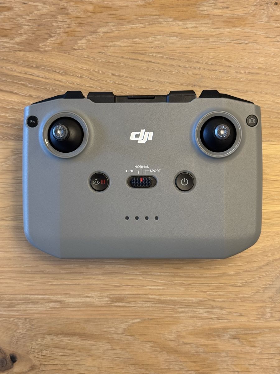 DJI Fernsteuerungen: DJI RC – Neu (gemäss Beschreibung) aus Kilchberg ZH von nalbantd