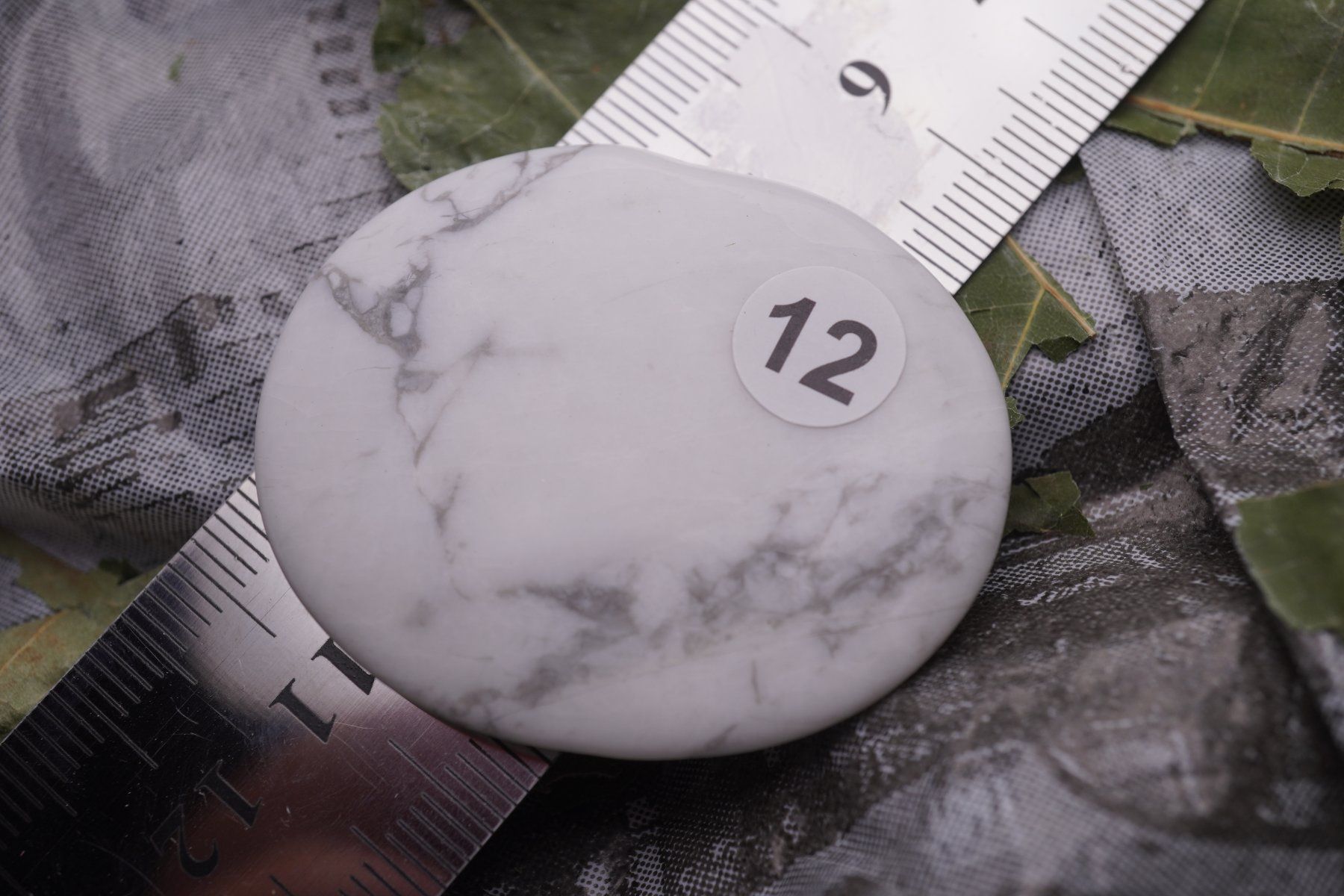 Minerali & Pietre curative: Howlith    Seifenstein        ab 1.-  Auktion – Nuovo e nell'imballaggio originale da Eschenbach SG venduto da topstone 2