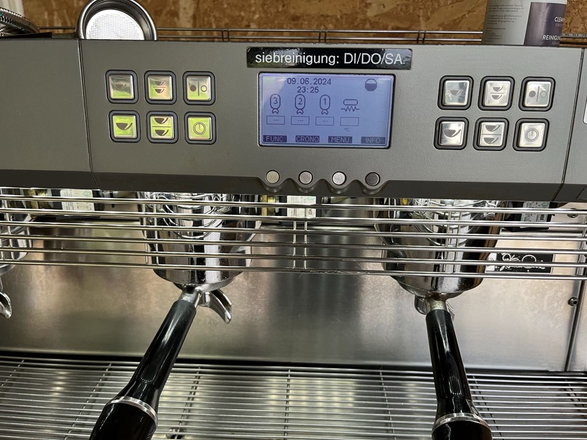 Macchine per caffè & Macchine per espresso: Gastro Kaffeemaschine 3-gruppig – Usato da Wohlen AG venduto da Moh80 4