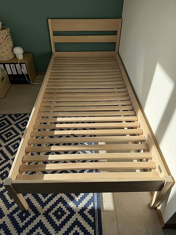 Betten: Bett 90x200 – Gebraucht aus Zürich von ren_h9pg 1