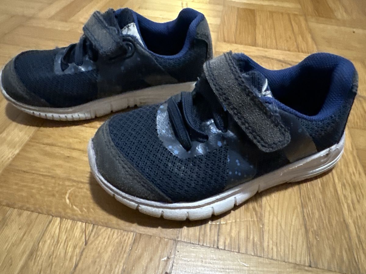 Scarpe per ragazzi: Kinder Sneaker gr. 23 – Usato da Männedorf venduto da kek_n8pr 2