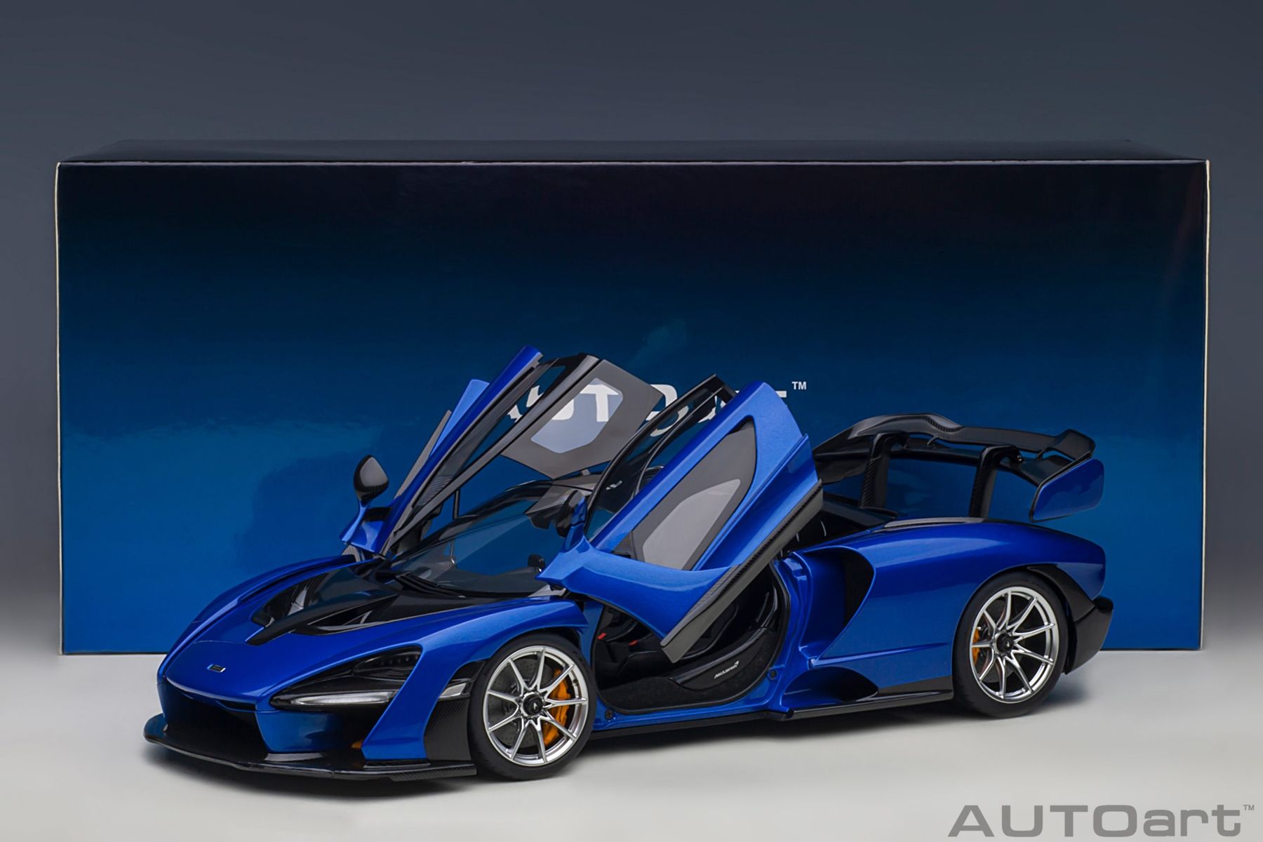 Autoart Modellini d'auto: Autoart Mclaren Senna 1:18 – Nuovo e nell'imballaggio originale da Gipf-Oberfrick venduto da Edii45