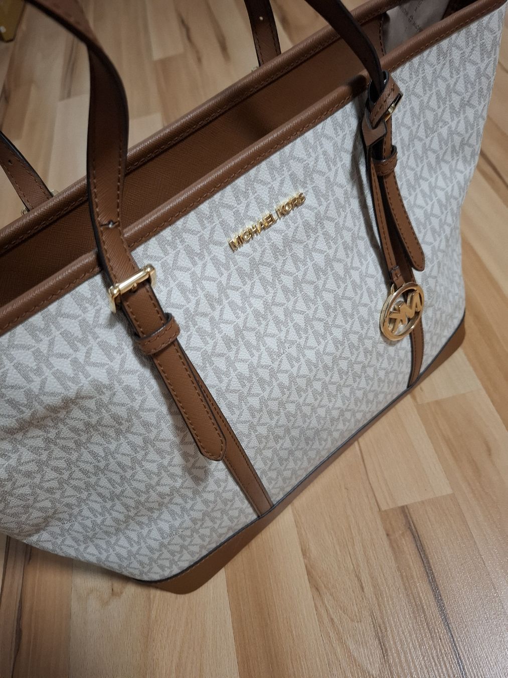 Michael Kors Sacs femmes: Michael Kors Tasche – D'occasion à Netstal par Queen37