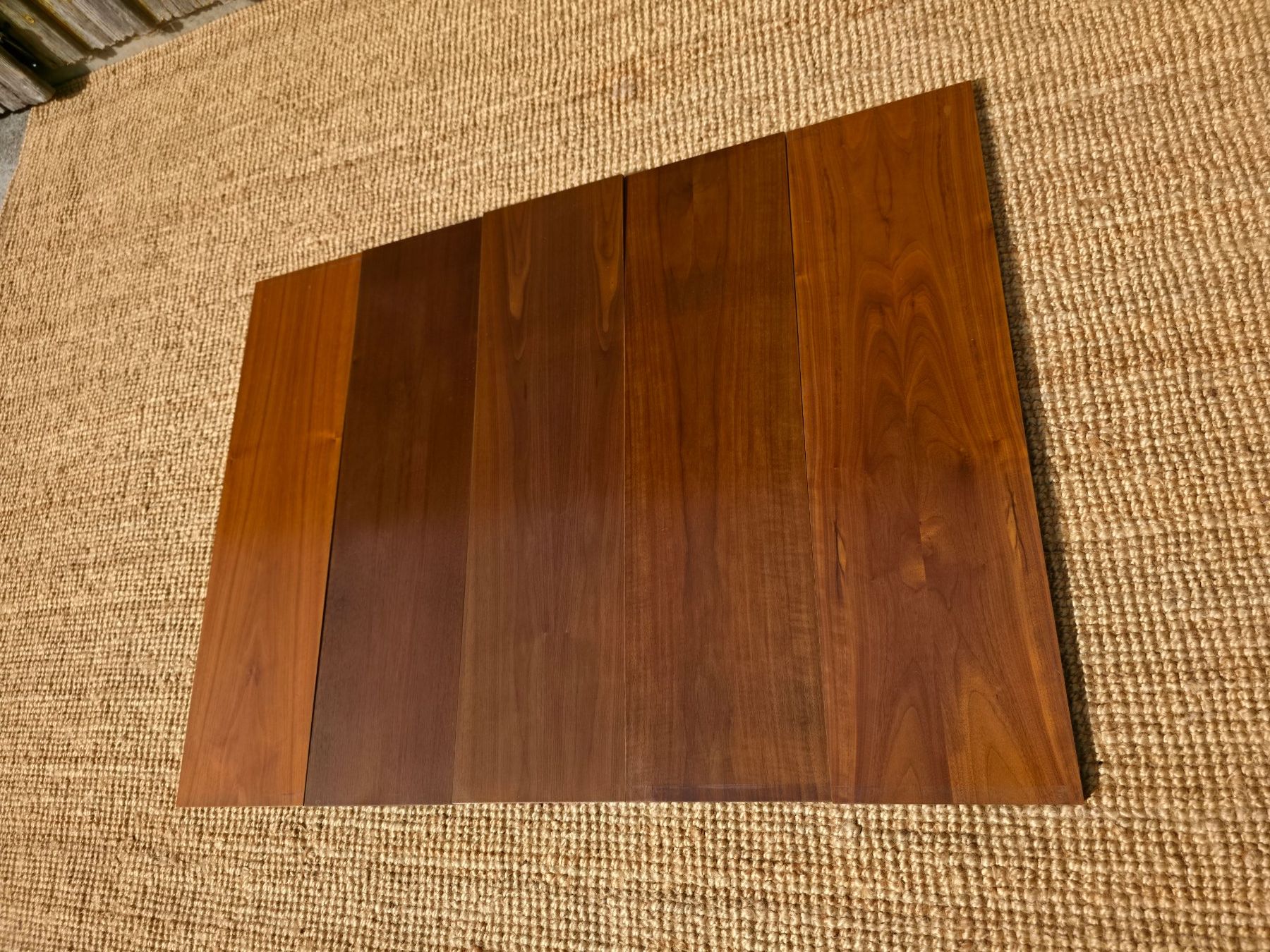 Regale: Mid Century  Teleskopregal  Nussbaum – Gebraucht aus Haslen AI von Vintagelix 2