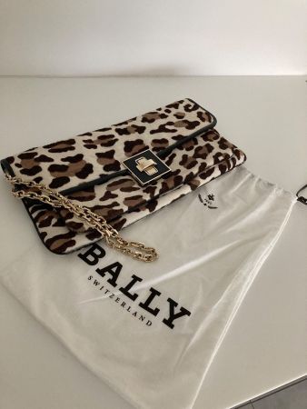Bally Neue Handtasche Clutch in Leo-Optik Fell Kalbsleder