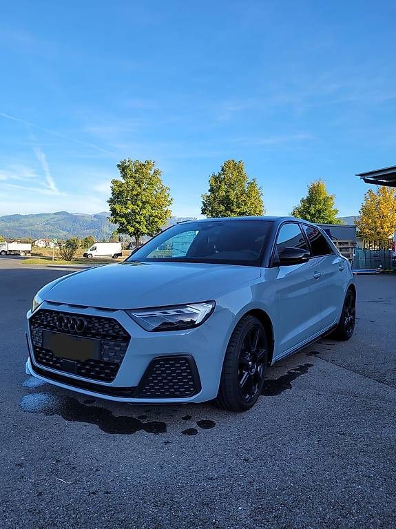 Audi Automobili: Audi A1 30 TFSI – Usato da Merligen venduto da Tonyzinio