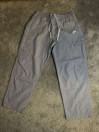 Nike Cargo Hose grau elastischer Bund gebrauchter Zustand GL