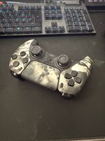 Verkaufe einen AIM PS5 Controller im Joker Design 