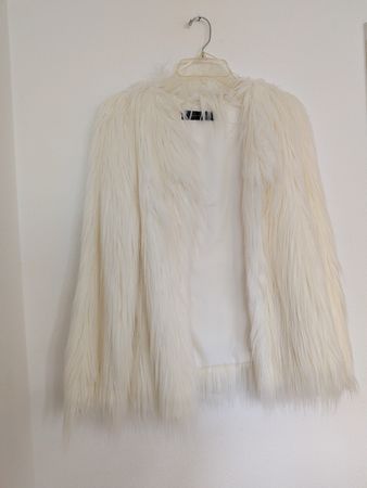 NEU! Zara Woman Kunstfell Jacke weiss Gr M