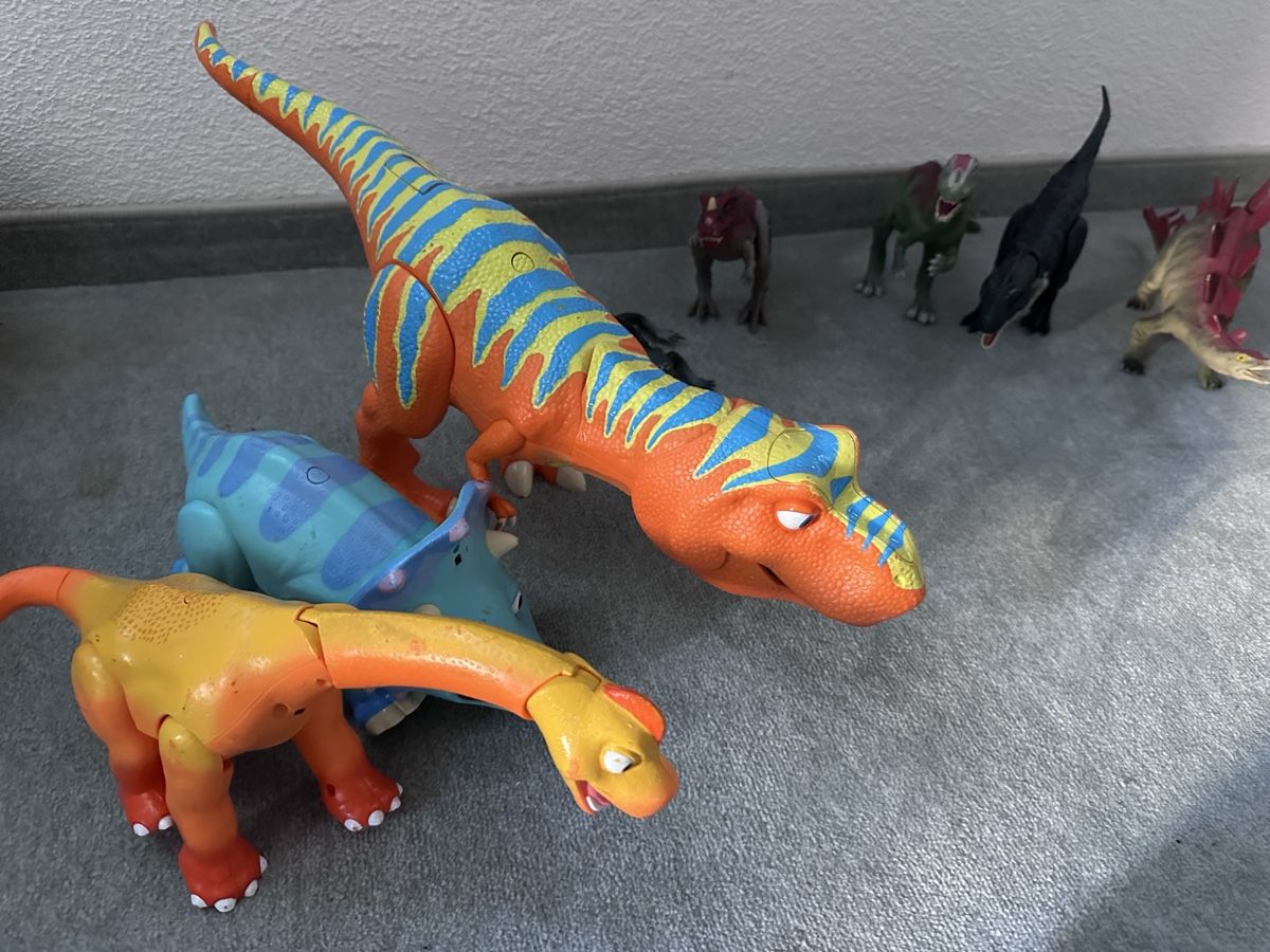 Spielzeuge: Riesig Dinosaurier Sammlung – Gebraucht aus Hausen am Albis von ysgem 1