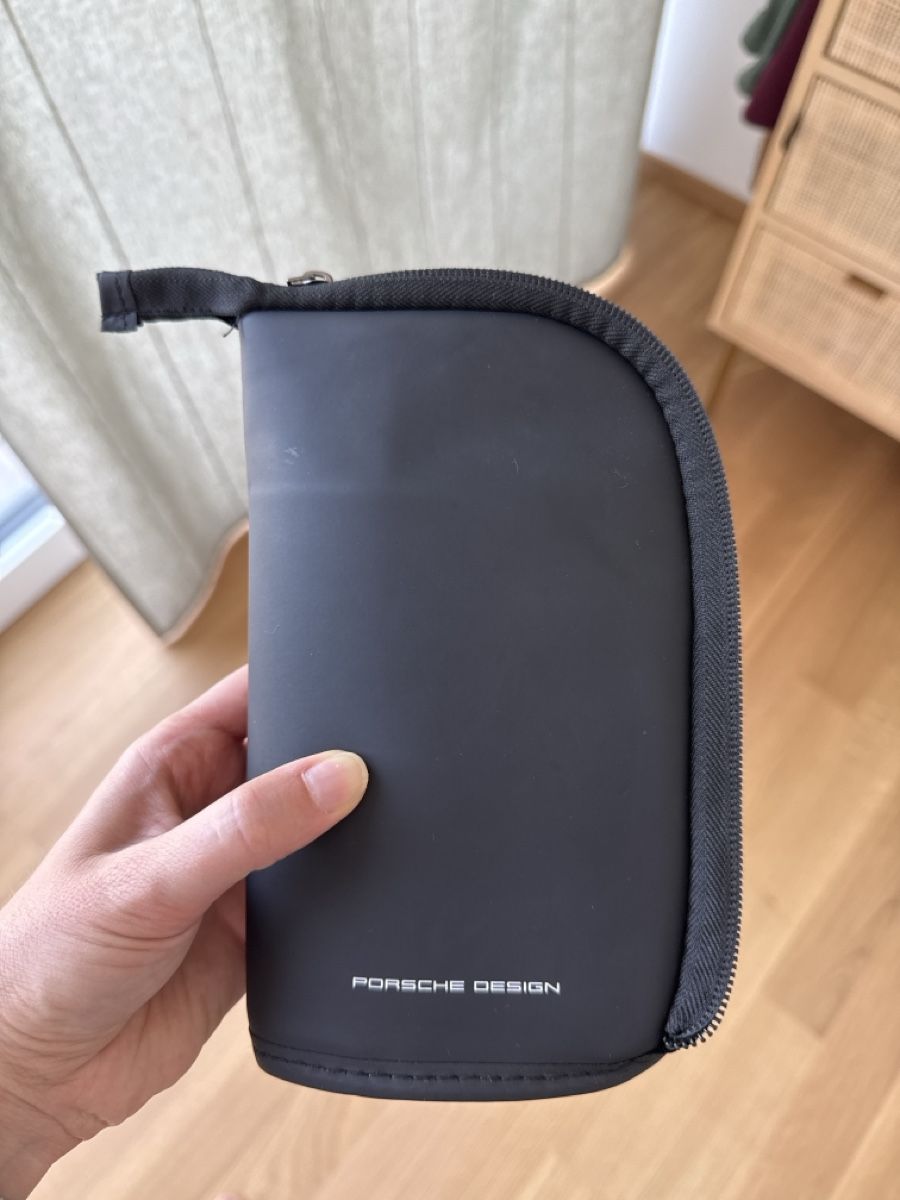Porsche Custodie per cosmetici: Porsche Design amenity kit Business class Lufthansa – Usato da Zürich venduto da nat_mg87