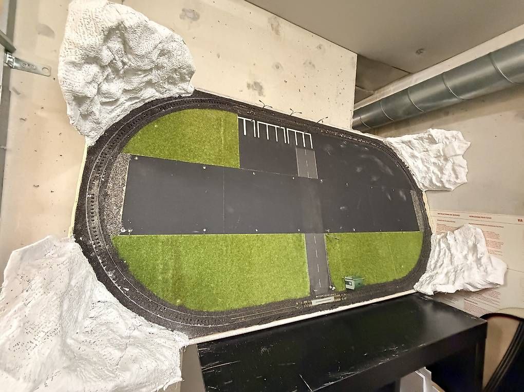 Modellbausätze & Standmodelle: Train et maquette – Gebraucht aus Gland von sno_8m6d