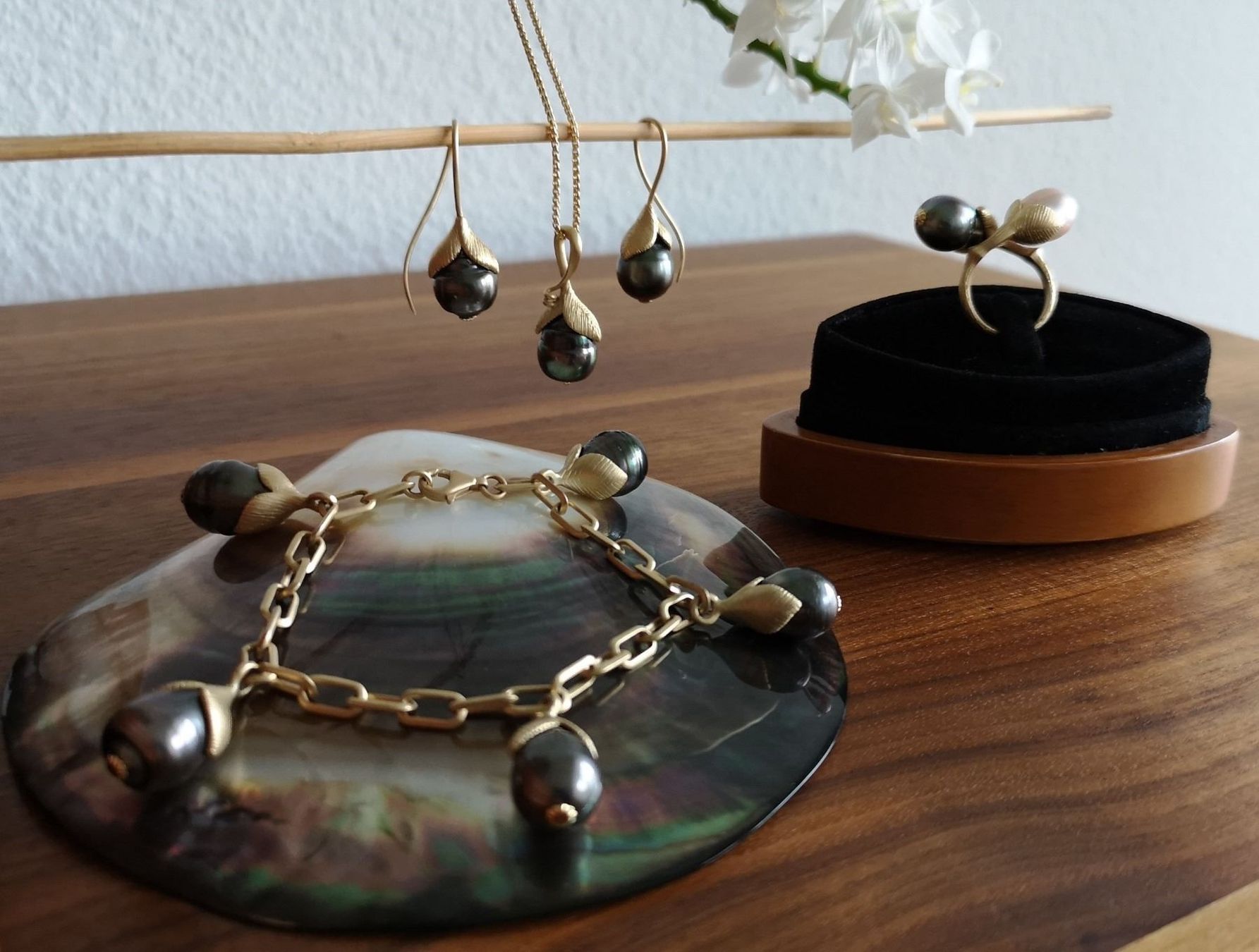 Bracciali & Braccialetti: Armkette mit Tahitiperlen, 18K Gold – Nuovo e nell'imballaggio originale da Rümlang venduto da 21f 6